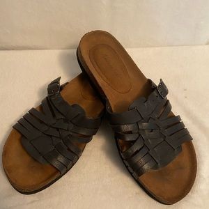 American Eagle sandals